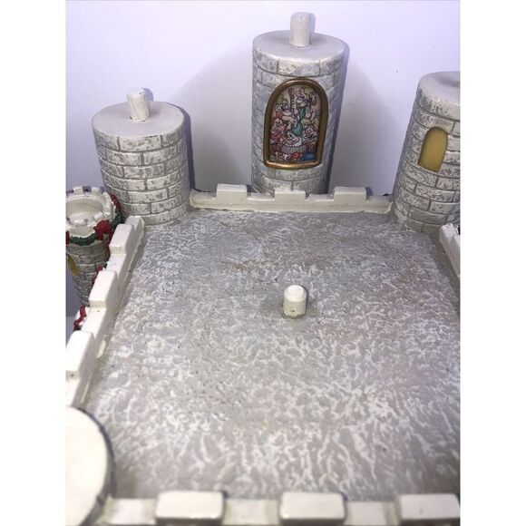 2011 Bradford Exchange Disney's Christmas at Cinderella Castle Globe Base Music - Picture 4 of 11